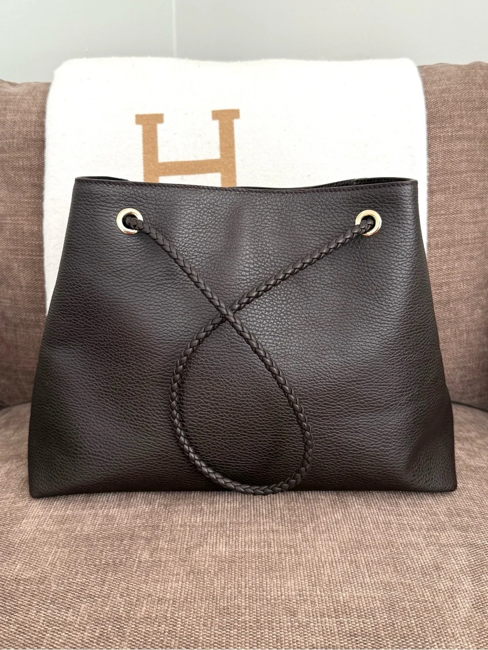 Authentic Gucci Gifford tote bag brown leather gold hardware medium